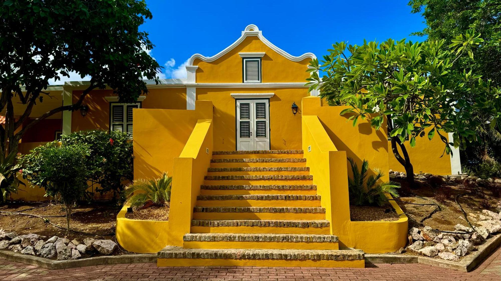 Отель Landhuis Bona Vista Виллемстад Экстерьер фото